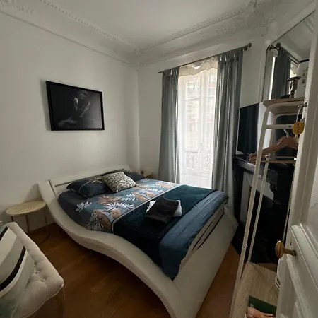 Apartment Guest Nearby Champs Elysees *