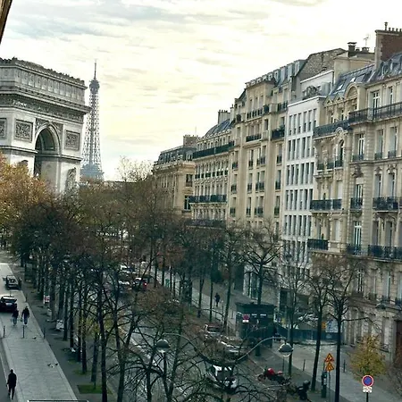 Guest Nearby Champs Elysees דירה *